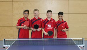 Obertshausens B-Schüler: Robin Grützner, Tom Borchard, Marvin Dürr und Shy-Ken Lam (v.l.n.r)